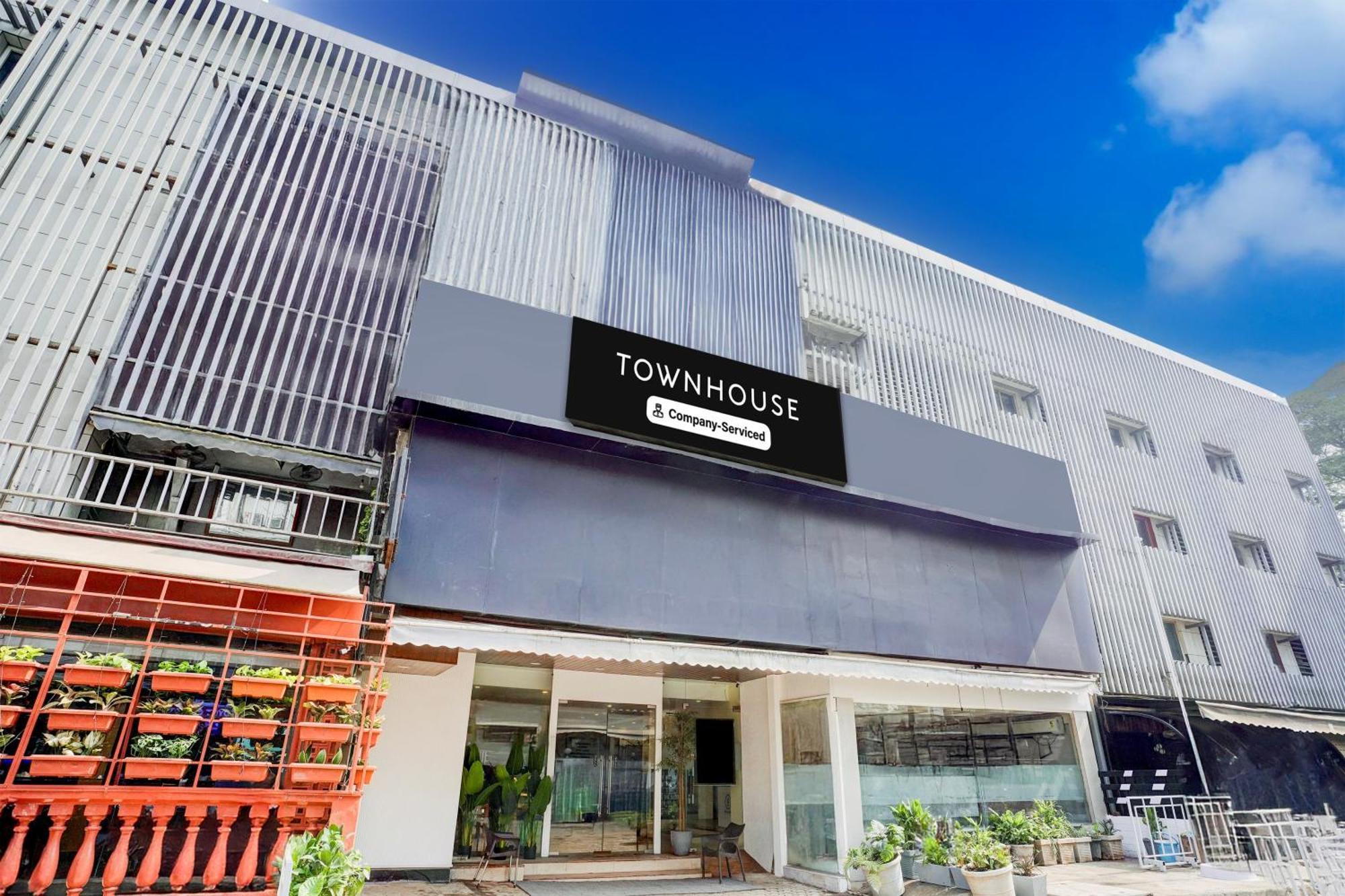 Super Townhouse Khar The Unicontinental Hotel Mumbai Exterior foto